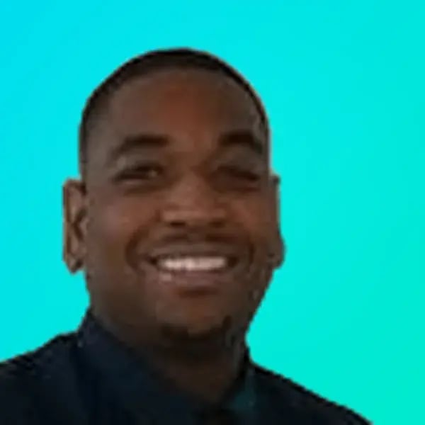 Jahnoy Addman, Partnerships Associate at 5Mins